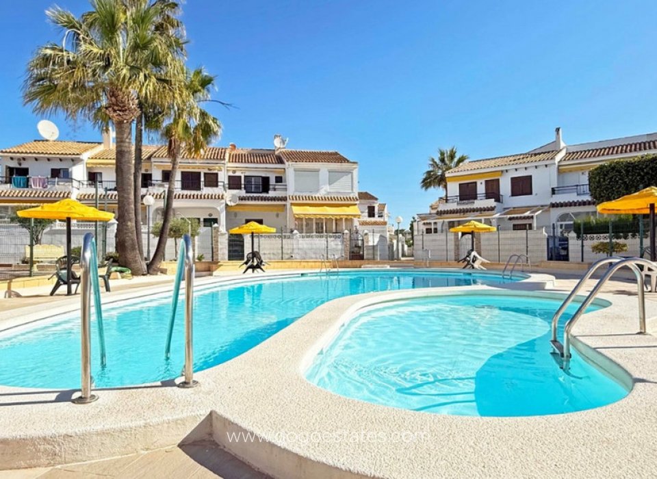 Te koop - Huis - Bungalow - Torrevieja - Torrevieja Centro