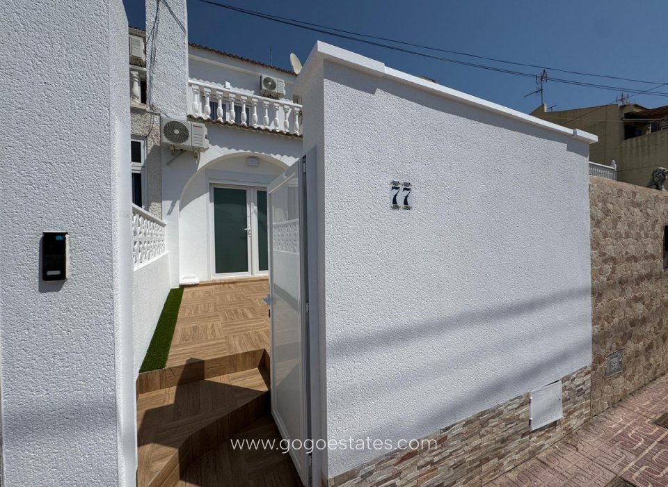Te koop - Huis - Bungalow - Torrevieja - Torrevieja Centro