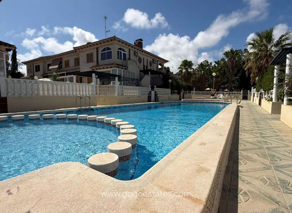 Te koop - Huis - Bungalow - Torrevieja - Torrevieja Centro