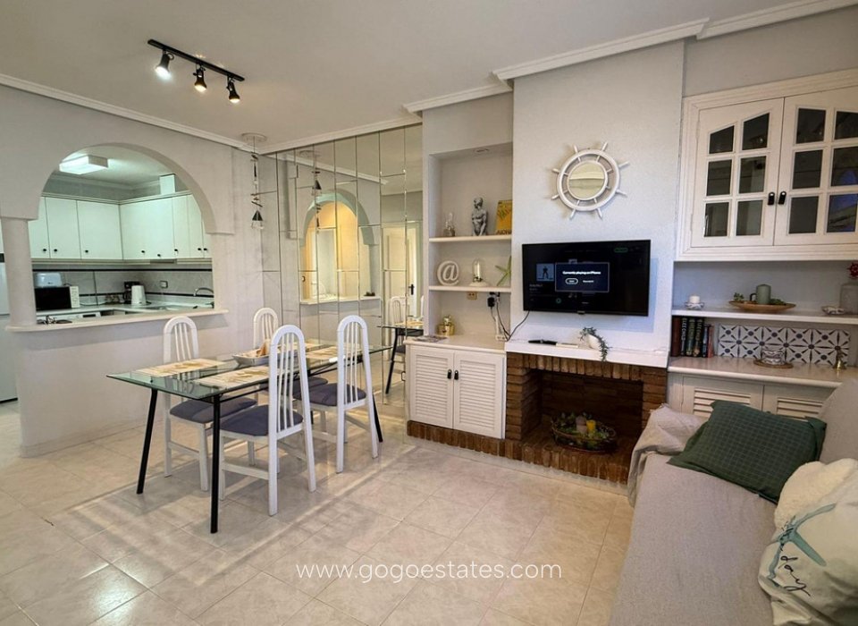 Te koop - Huis - Bungalow - Torrevieja - Torrevieja Centro