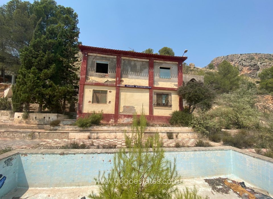 Te koop - Huis - Finca - Cortijo - Salinas - Salinas Centro