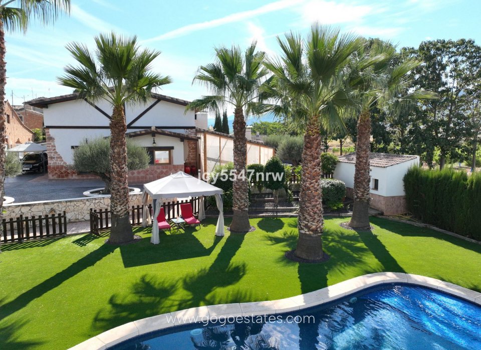 Te koop - Huis - Finca - Cortijo - Yecla - Yecla Centro