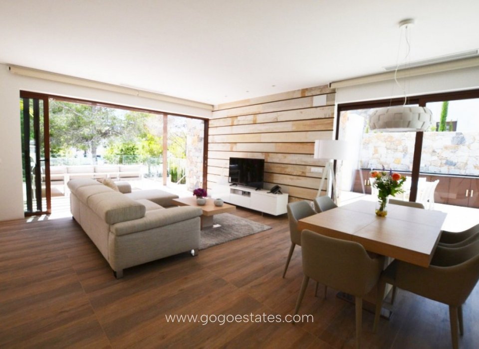 Te koop - Huis - Halfvrijstaande woning - Orihuela - Las Colinas Golf