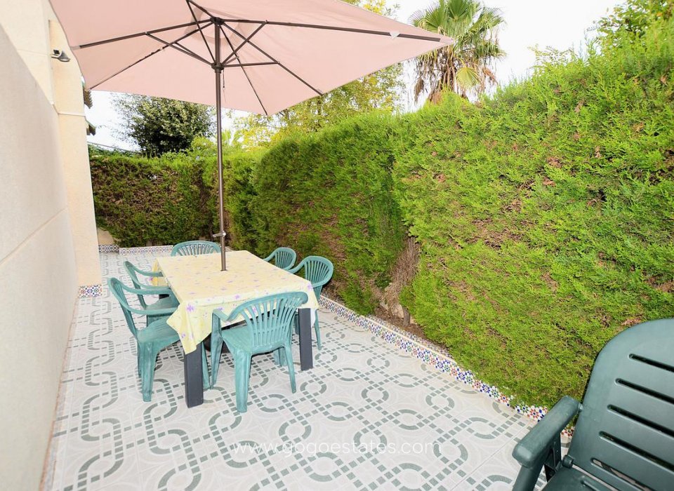 Te koop - Huis - Halfvrijstaande woning - Orihuela - Punta Prima