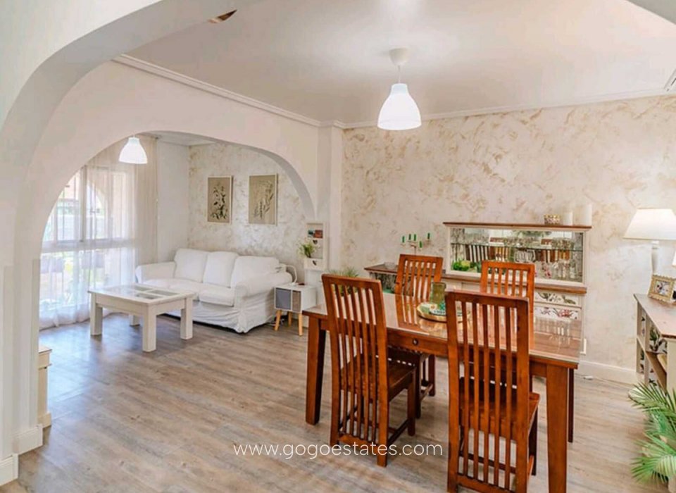 Te koop - Huis - Halfvrijstaande woning - Santa Pola - Gran Alacant