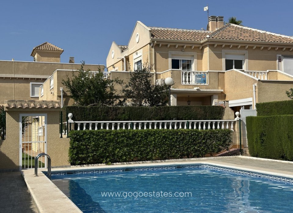 Te koop - Huis - Halfvrijstaande woning - Torrevieja - Torrevieja Centro
