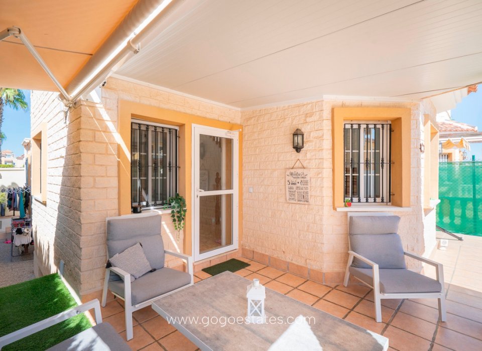 Te koop - Huis - Stadswoning - Guardamar del Segura - Guardamar del Segura Centro