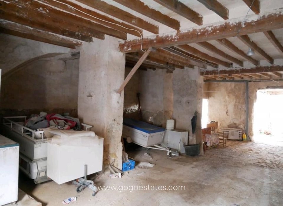 Te koop - Huis - Stadswoning - Pinoso - Pinoso Centro