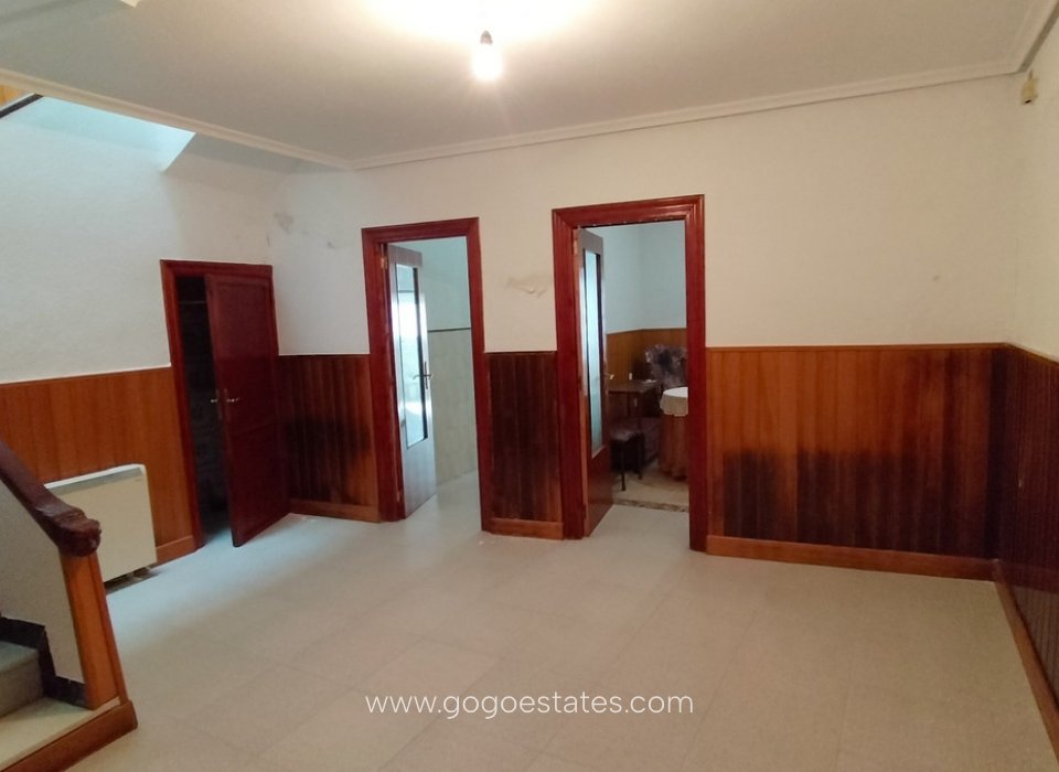 Te koop - Huis - Stadswoning - Sax - Sax Centro