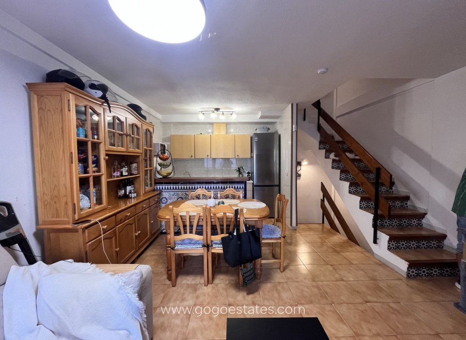 Te koop - Huis - Stadswoning - Torrevieja - La Mata