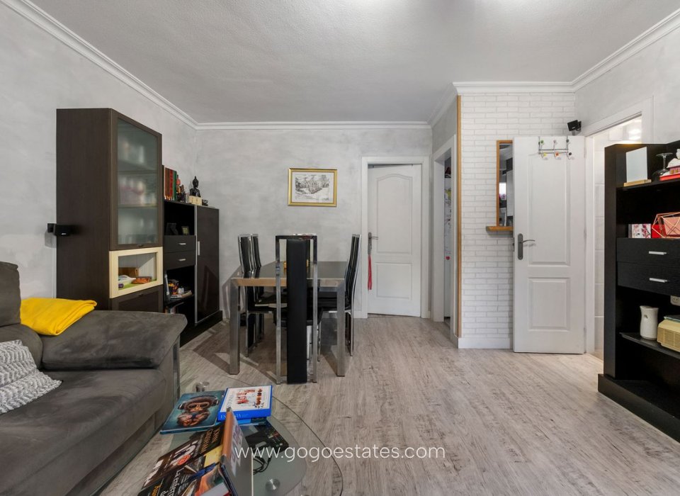 Te koop - Huis - Stadswoning - Torrevieja - Torrevieja Centro