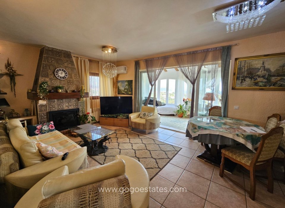 Te koop - Huis - Vrijstaande Villa - Adsubia - Adsubia Centro