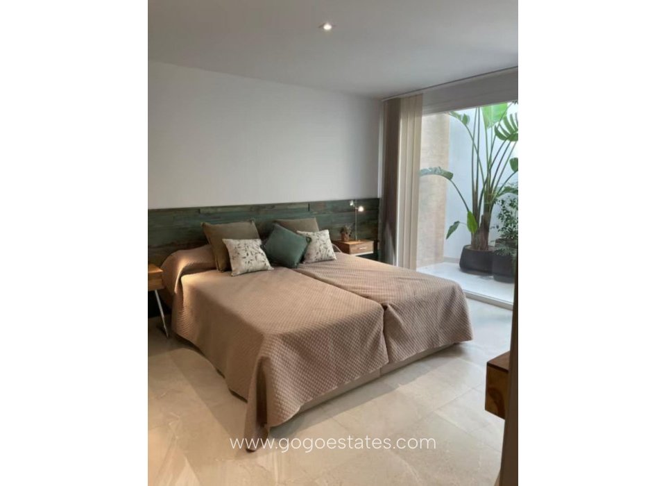 Te koop - Huis - Vrijstaande Villa - Algorfa - Algorfa Centro