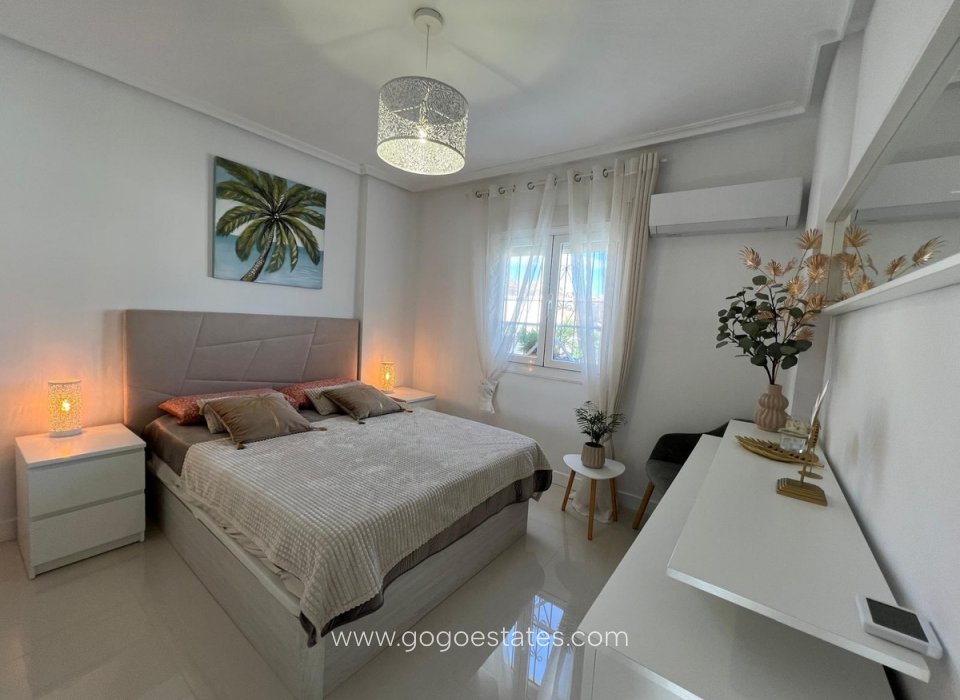 Te koop - Huis - Vrijstaande Villa - Algorfa - Algorfa Centro