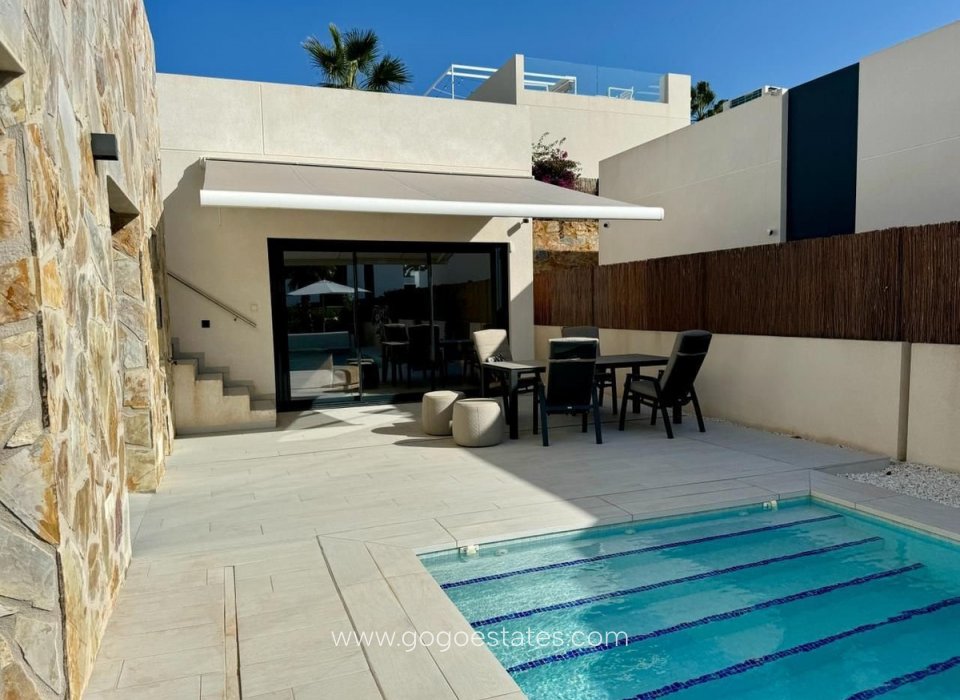 Te koop - Huis - Vrijstaande Villa - Algorfa - La finca golf