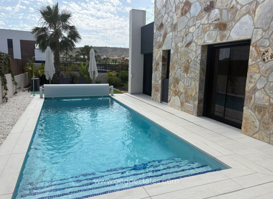 Te koop - Huis - Vrijstaande Villa - Algorfa - La finca golf