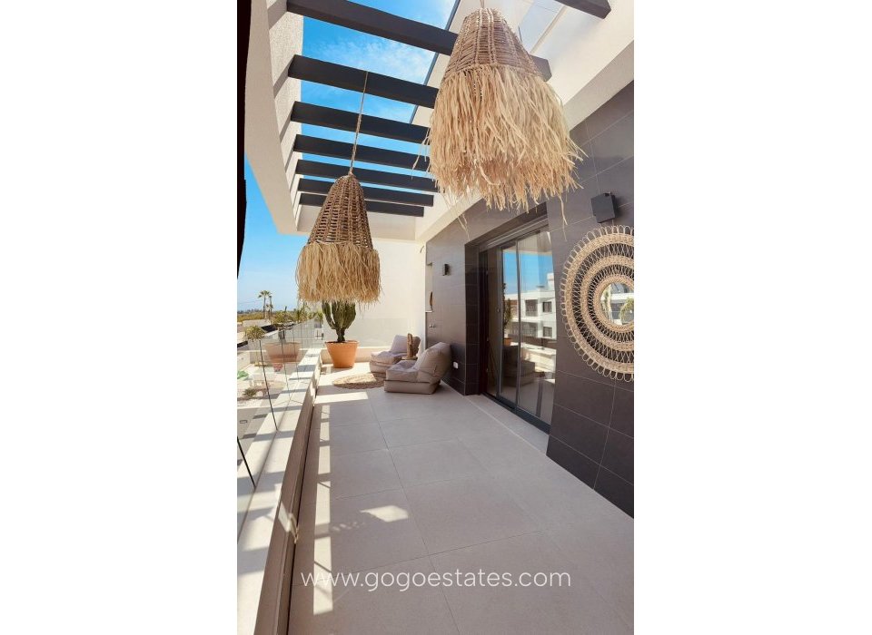 Te koop - Huis - Vrijstaande Villa - Algorfa - La finca golf