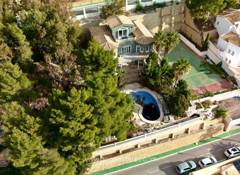 Te koop - Huis - Vrijstaande Villa - Altea - Altea Centro