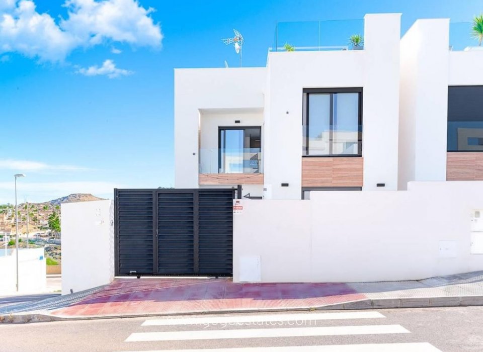 Te koop - Huis - Vrijstaande Villa - Benijofar