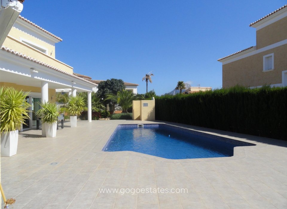 Te koop - Huis - Vrijstaande Villa - Calpe - Calpe Centro