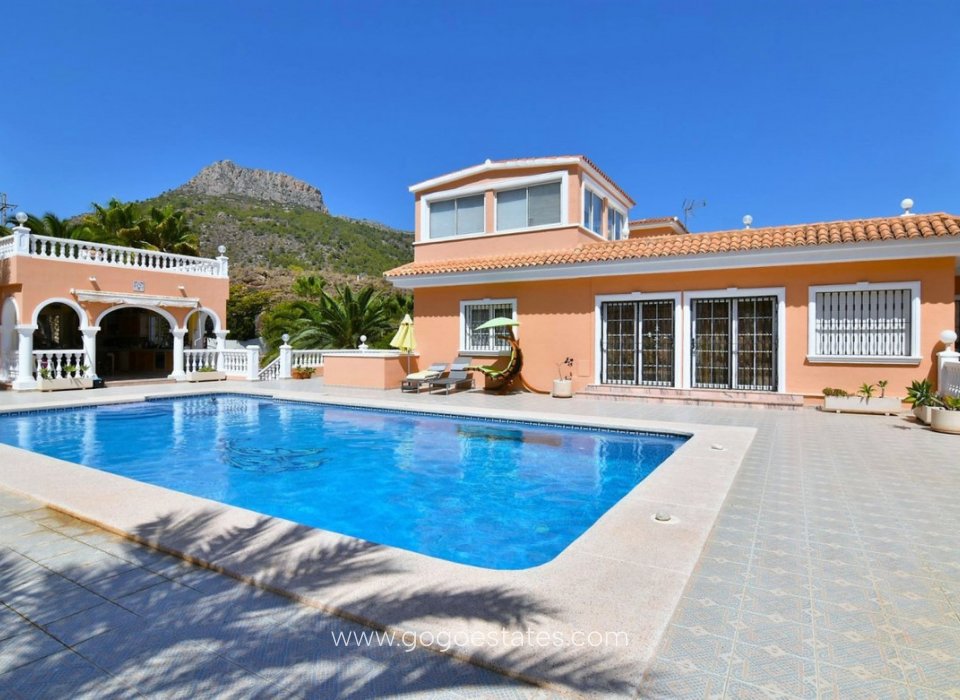 Te koop - Huis - Vrijstaande Villa - Calpe - Calpe Centro