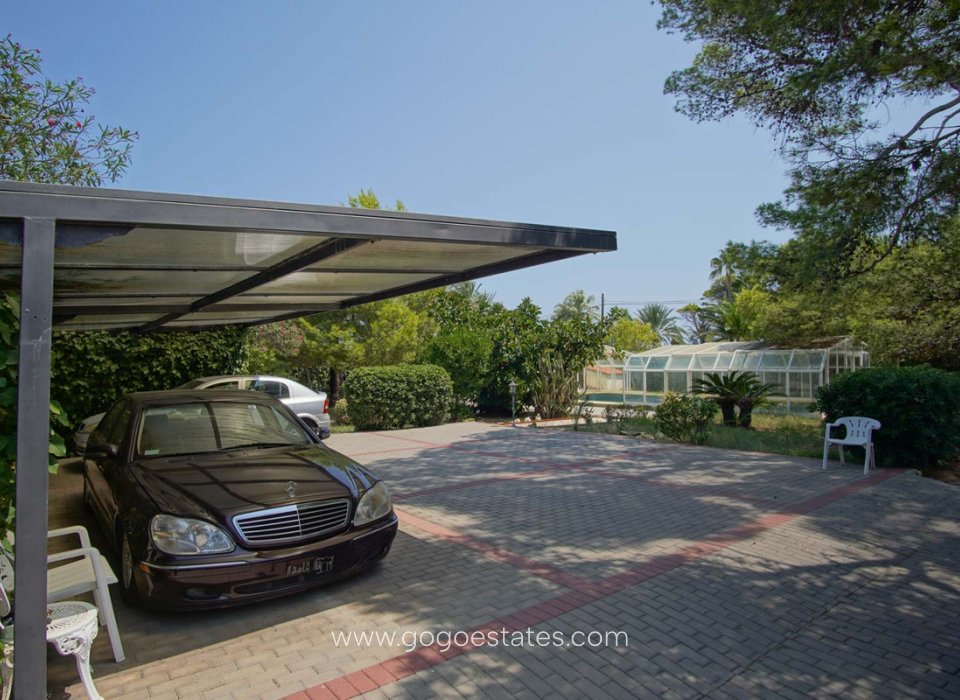 Te koop - Huis - Vrijstaande Villa - Dénia - Denia Centro