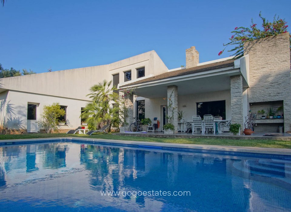 Te koop - Huis - Vrijstaande Villa - Dénia - Denia Centro