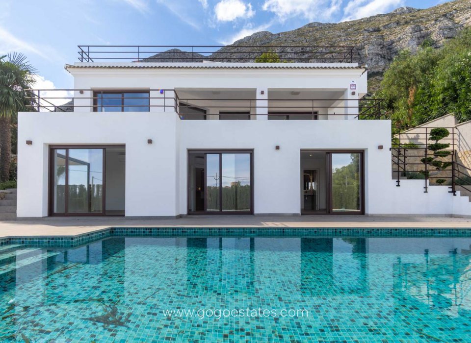 Te koop - Huis - Vrijstaande Villa - Dénia - Denia Centro