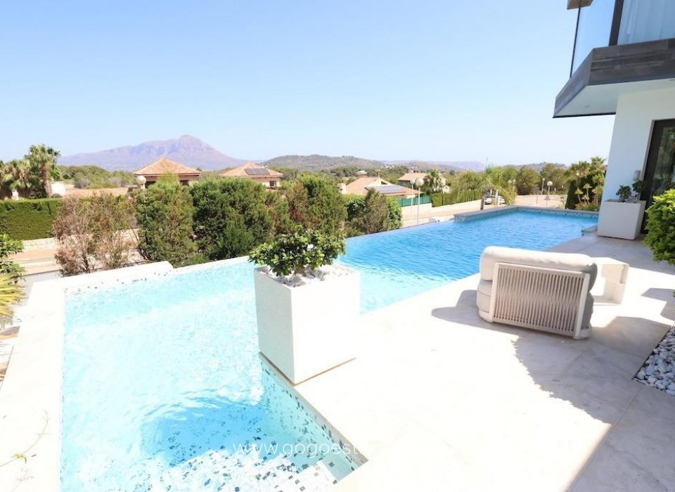 Te koop - Huis - Vrijstaande Villa - Jávea Xàbia - Jávea - Xàbia Centro