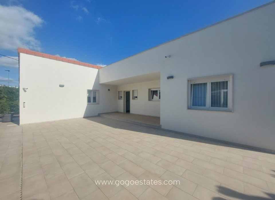 Te koop - Huis - Vrijstaande Villa - l'Alfas del Pi - Albir