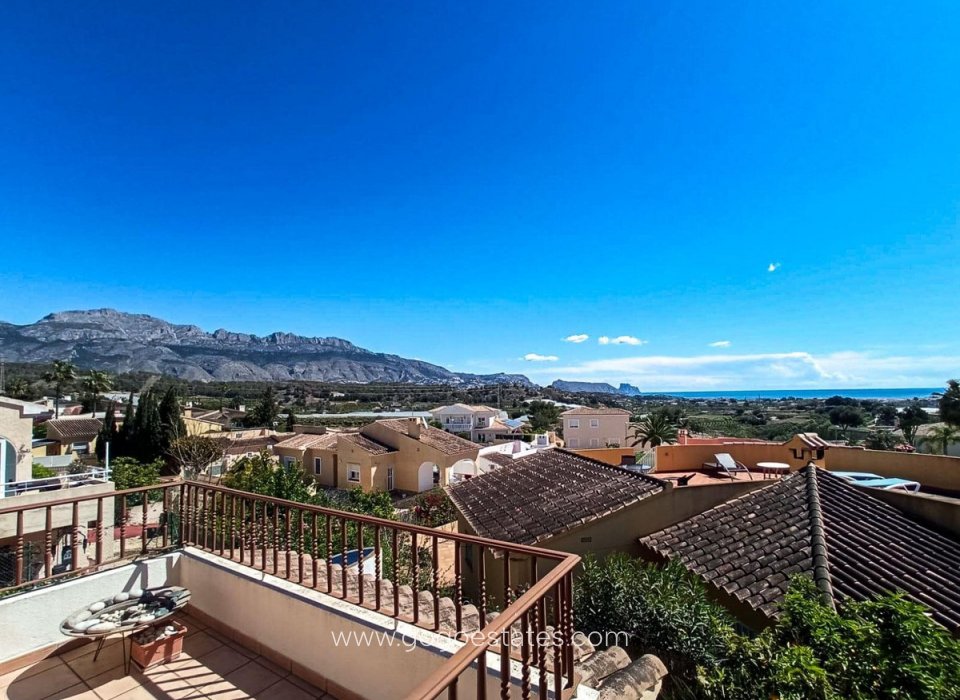 Te koop - Huis - Vrijstaande Villa - La Nucía - La Nucia Centro