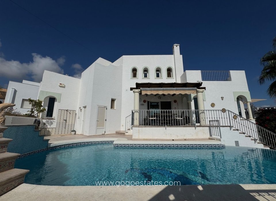 Te koop - Huis - Vrijstaande Villa - Mojacar