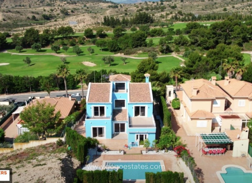 Te koop - Huis - Vrijstaande Villa - Monforte del Cid - Monforte del Cid Centro