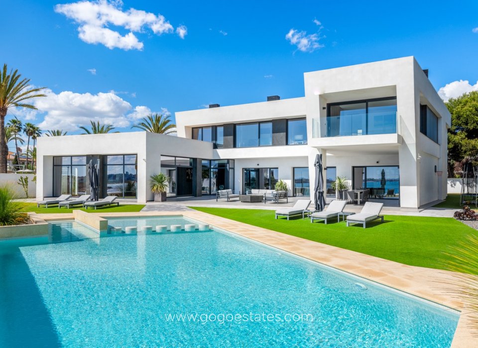 Te koop - Huis - Vrijstaande Villa - Orihuela - Cabo Roig