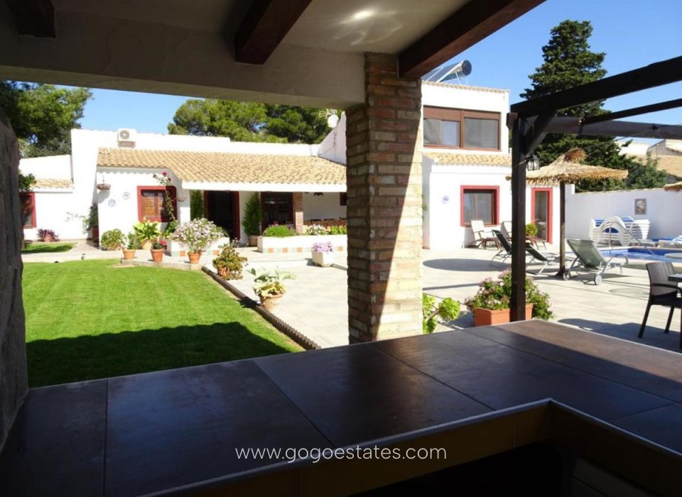 Te koop - Huis - Vrijstaande Villa - Orihuela - Cabo Roig