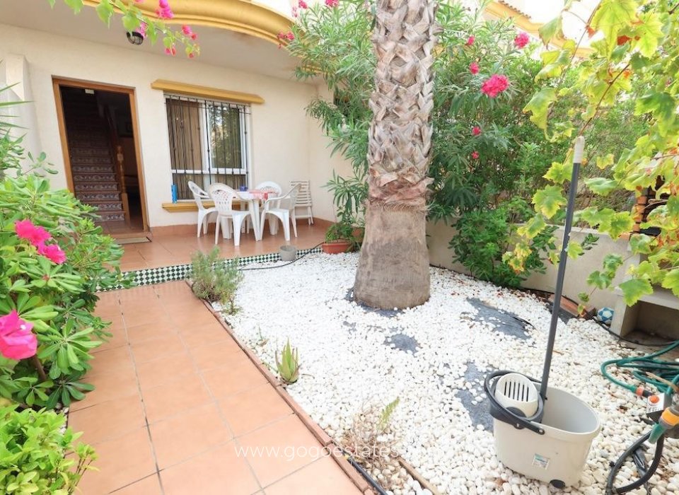 Te koop - Huis - Vrijstaande Villa - Orihuela - Cabo Roig