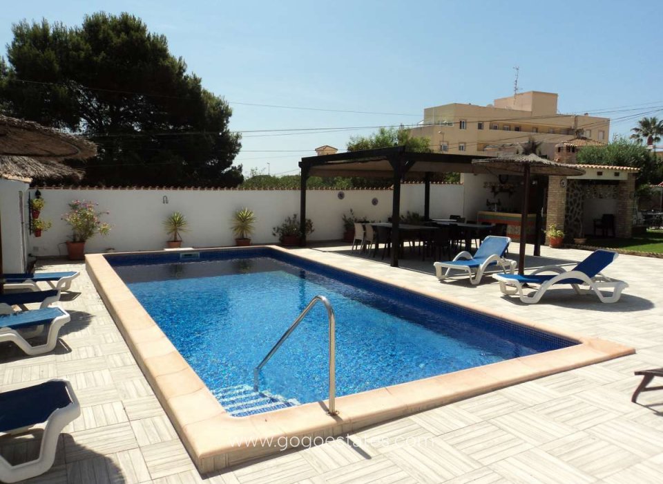 Te koop - Huis - Vrijstaande Villa - Orihuela - Lomas de Cabo Roig