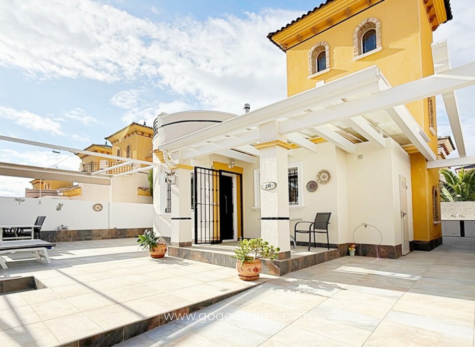 Te koop - Huis - Vrijstaande Villa - Orihuela - Los Altos