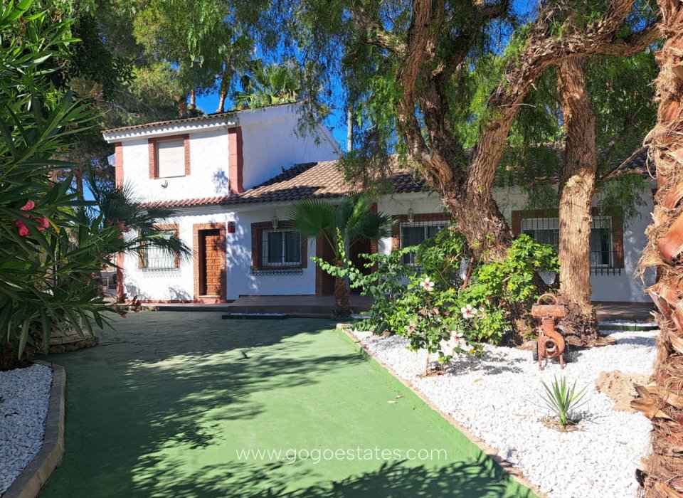 Te koop - Huis - Vrijstaande Villa - Orihuela - Orihuela Centro