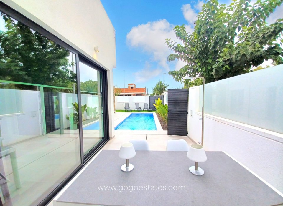 Te koop - Huis - Vrijstaande Villa - Pilar De La Horadada - Pilar de la Horadada Centro