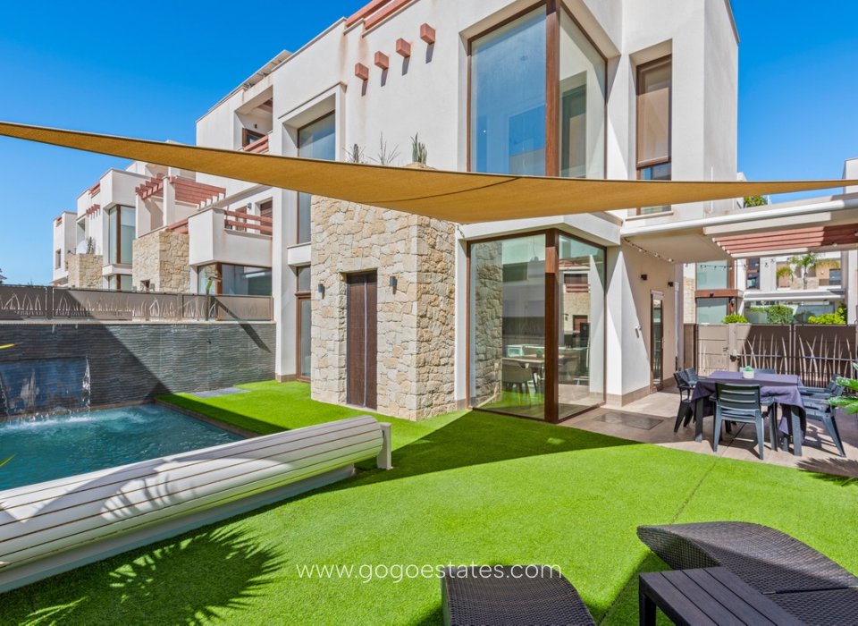 Te koop - Huis - Vrijstaande Villa - Rojales - Ciudad Quesada