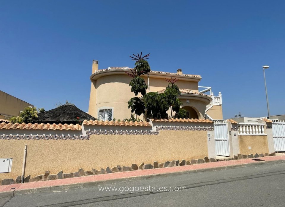 Te koop - Huis - Vrijstaande Villa - Rojales - Quesada