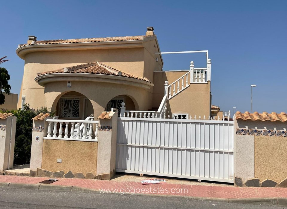 Te koop - Huis - Vrijstaande Villa - Rojales - Quesada