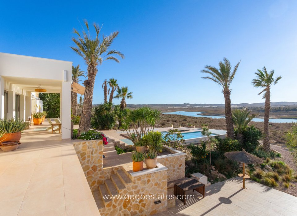 Te koop - Huis - Vrijstaande Villa - San Miguel De Salinas - San Miguel de Salinas Centro