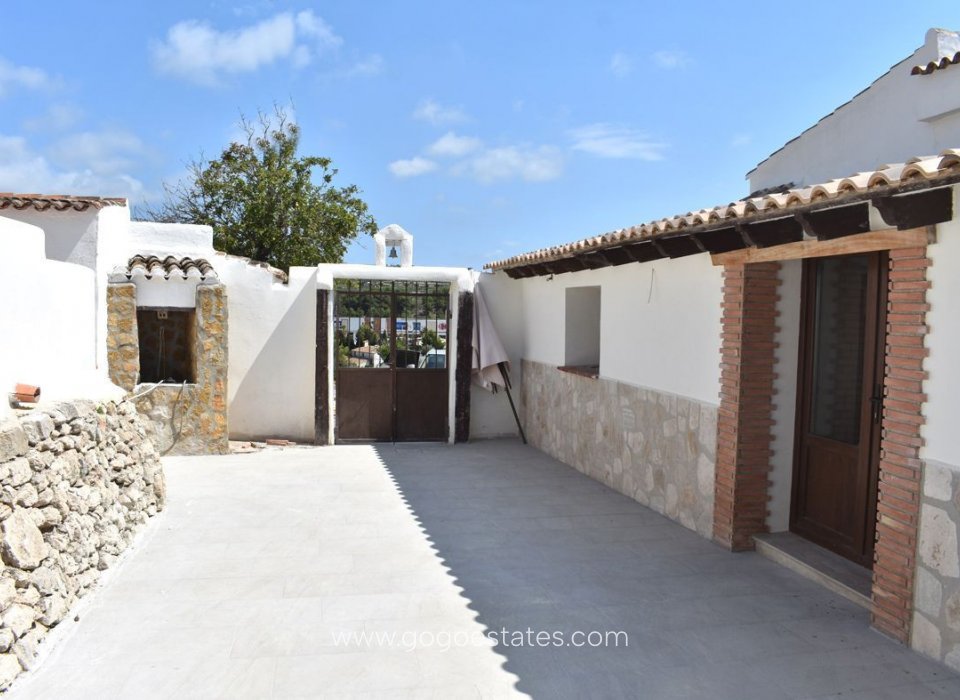 Te koop - Huis - Vrijstaande Villa - Teulada - Moraira