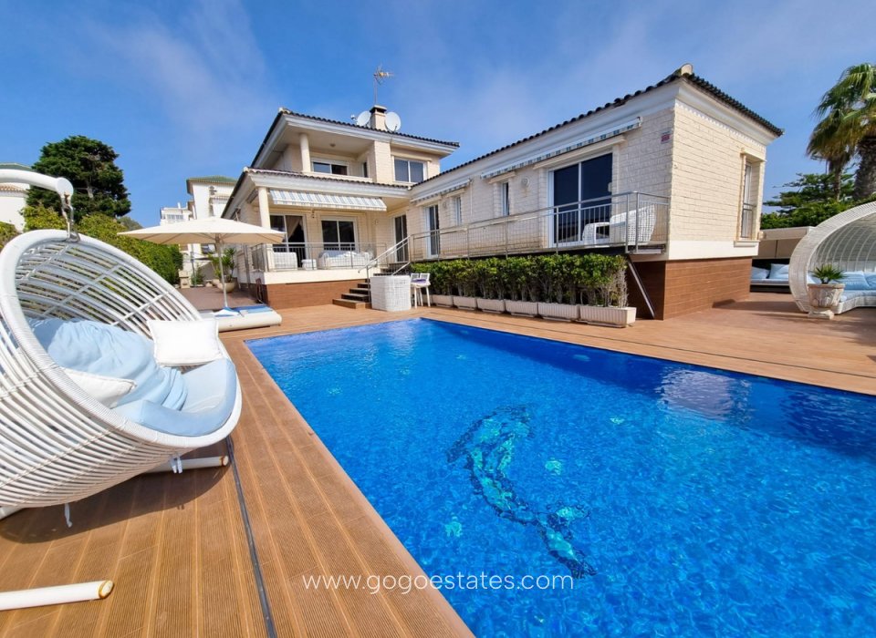 Te koop - Huis - Vrijstaande Villa - Torrevieja - La Mata