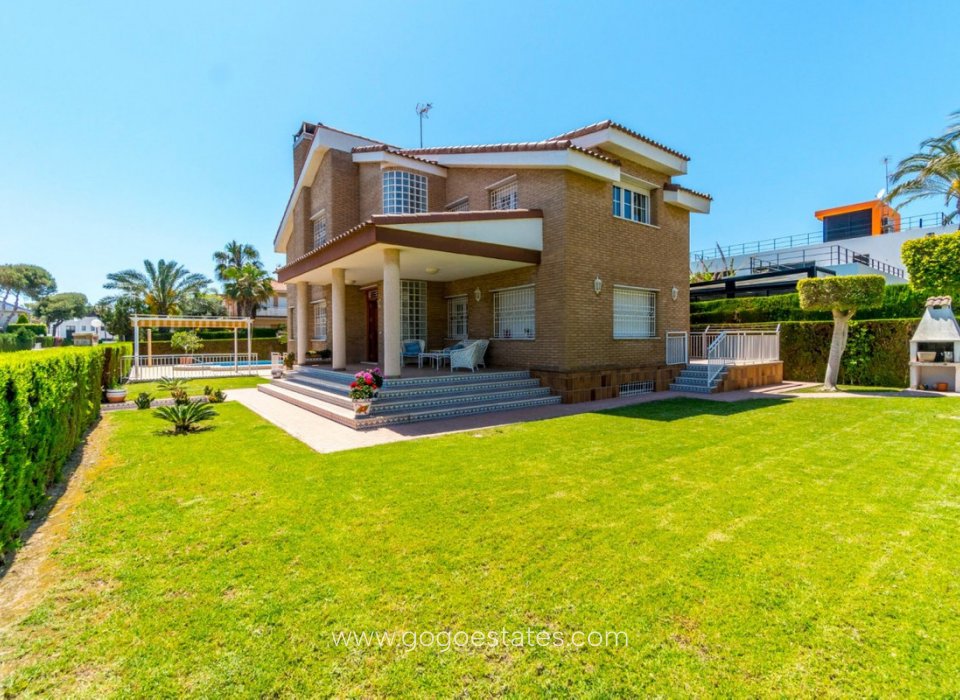Te koop - Huis - Vrijstaande Villa - Torrevieja - La veleta