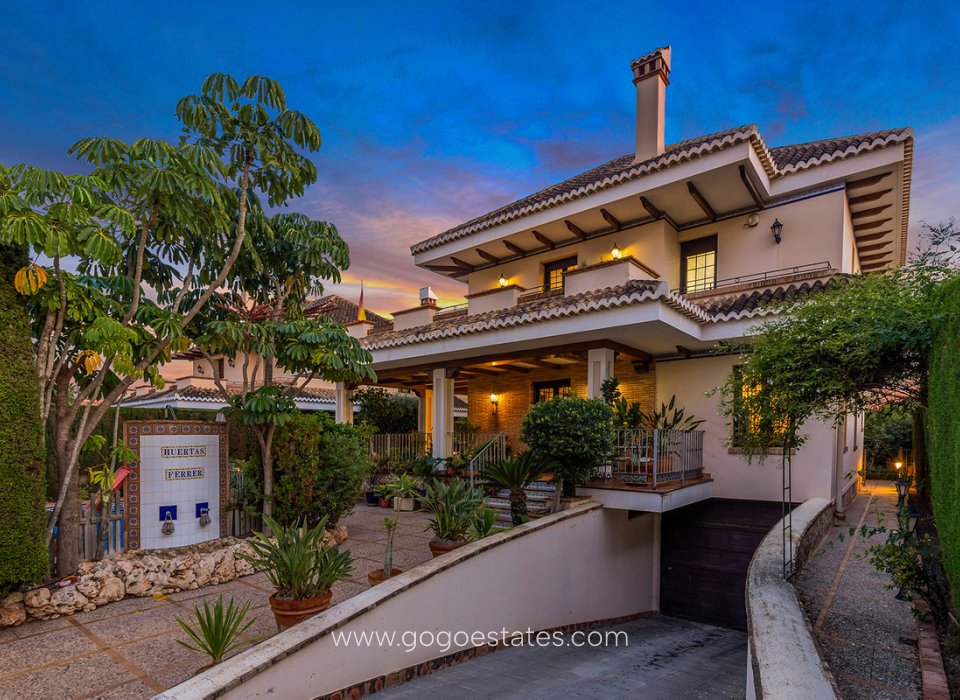 Te koop - Huis - Vrijstaande Villa - Torrevieja - La veleta