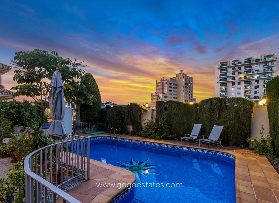 Te koop - Huis - Vrijstaande Villa - Torrevieja - La veleta