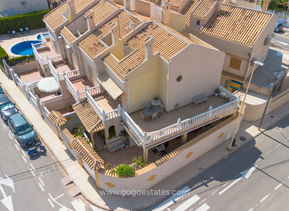 Te koop - Huis - Vrijstaande Villa - Torrevieja - Torrevieja Centro